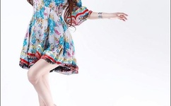 同桌把他的J坐进我的下面